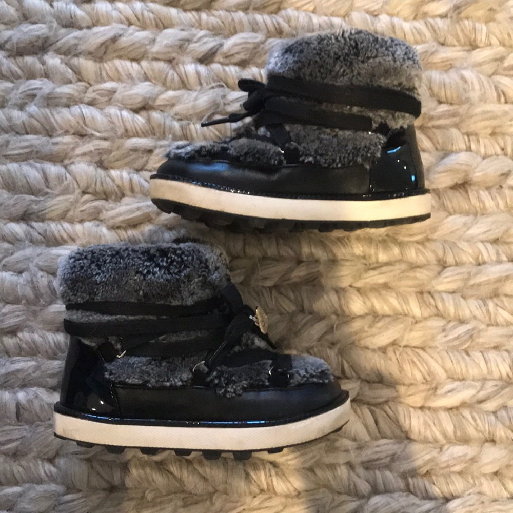 Stuart Weitzman Ariana Snow Boots Faux Fur